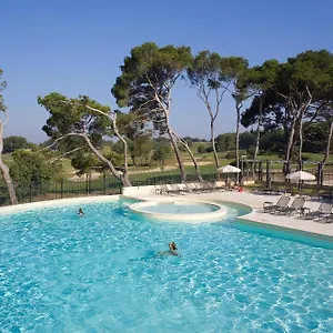 Madame Provence Country Club Lejlighedshotel
